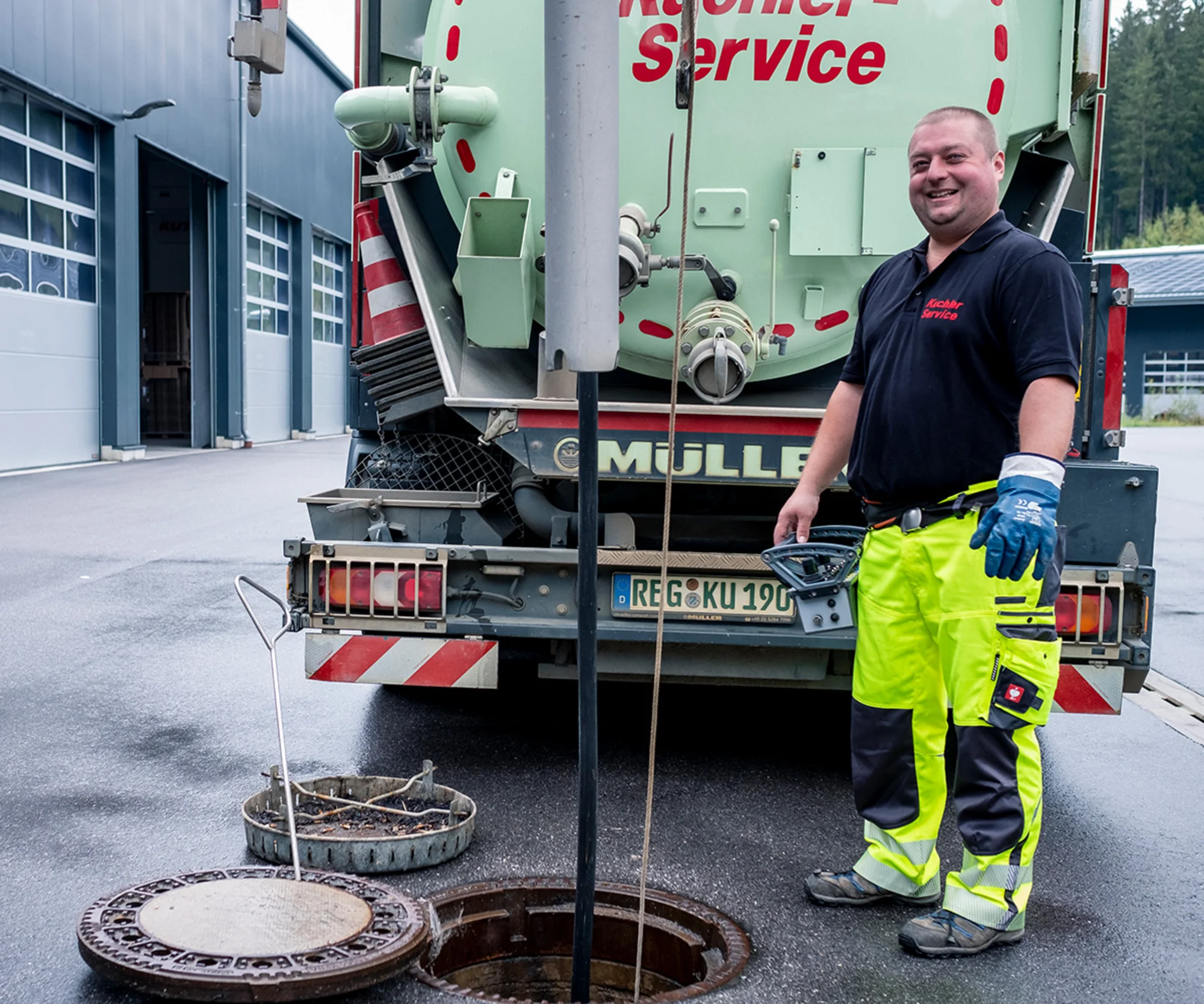 Kanalsanierung Regensburg an beschädigter Leitung